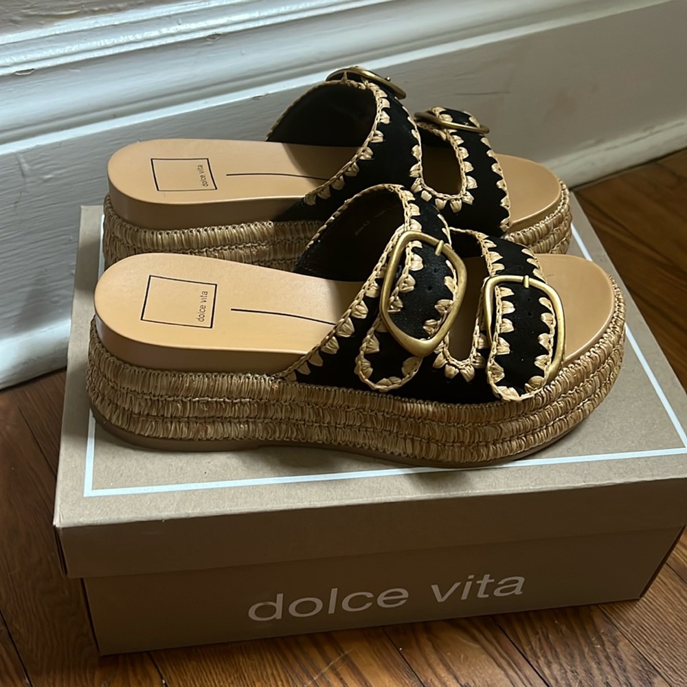 Dolce Vita sandals Wanika onyx nubuck. 6.5